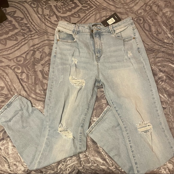 High Rise Ripped Skinny Jeans - Picture 3 of 7